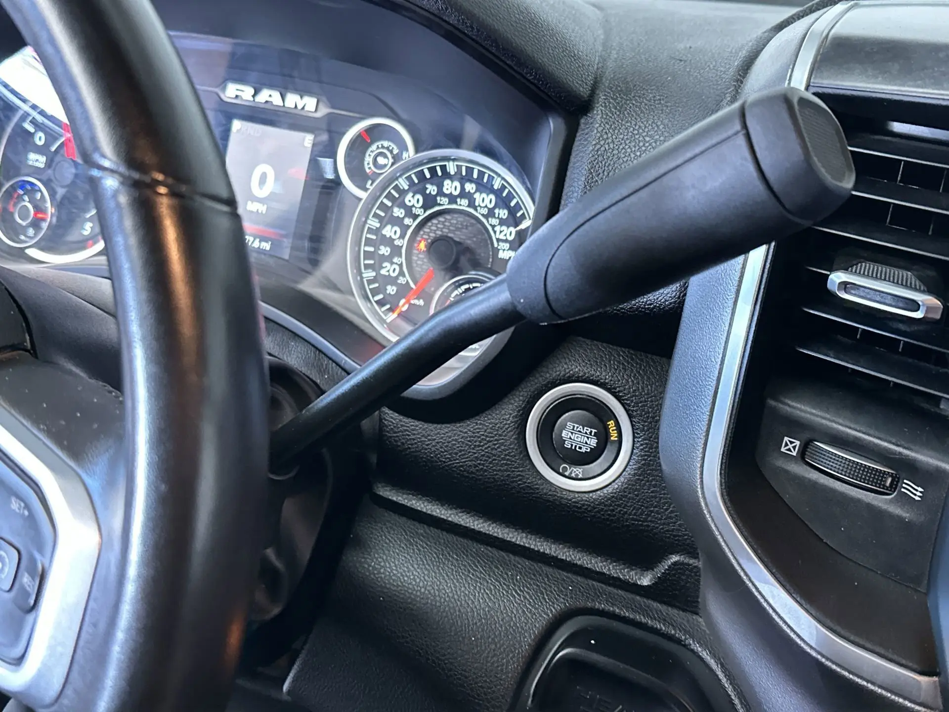 2024 Ram 2500 Big Horn photo 19