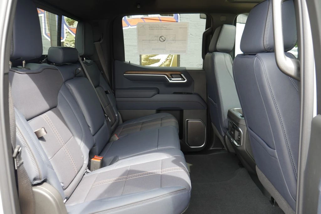 2026 Chevrolet Silverado 1500 High Country - Photo 13
