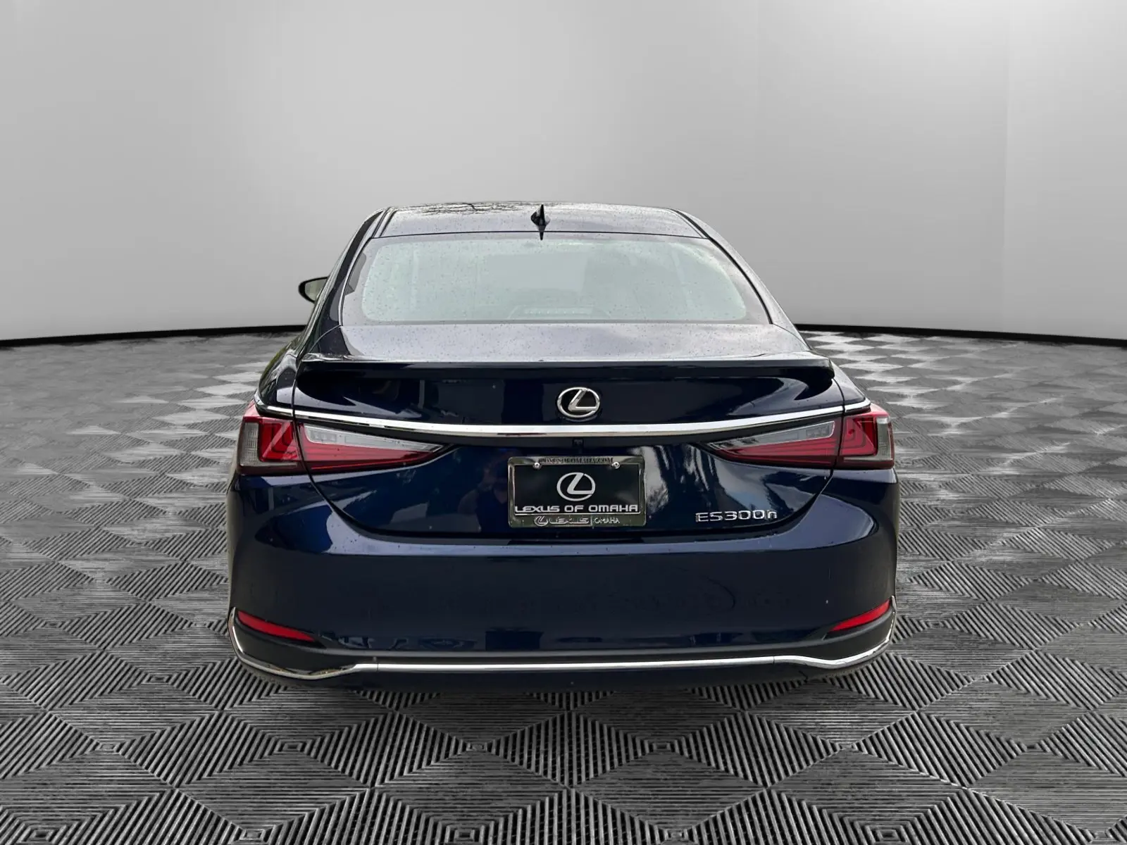 2025 Lexus ES 300h Ultra Luxury photo 4
