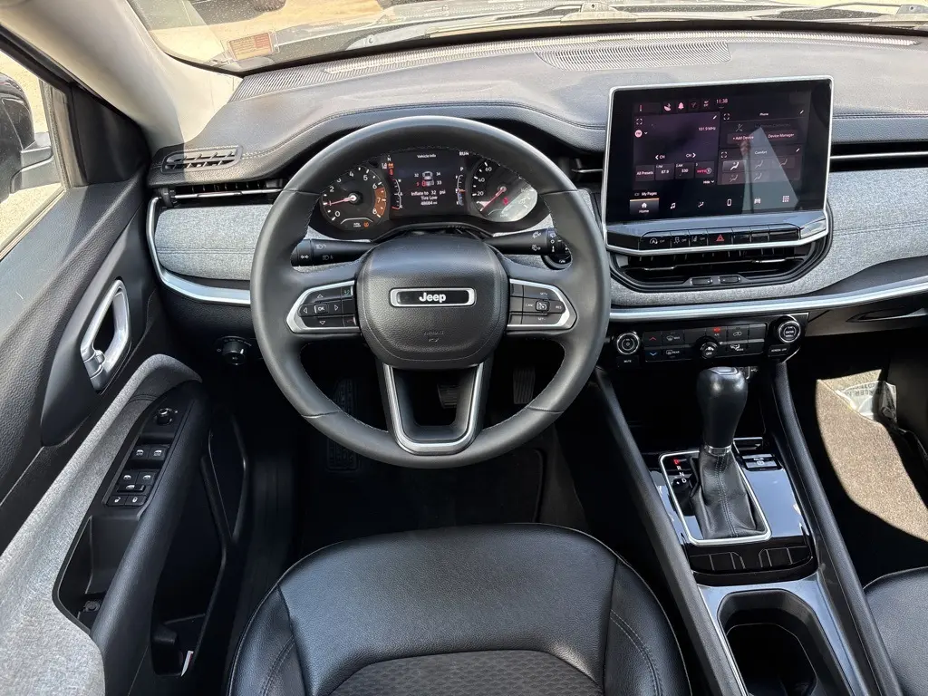 2022 Jeep Compass Latitude photo 11