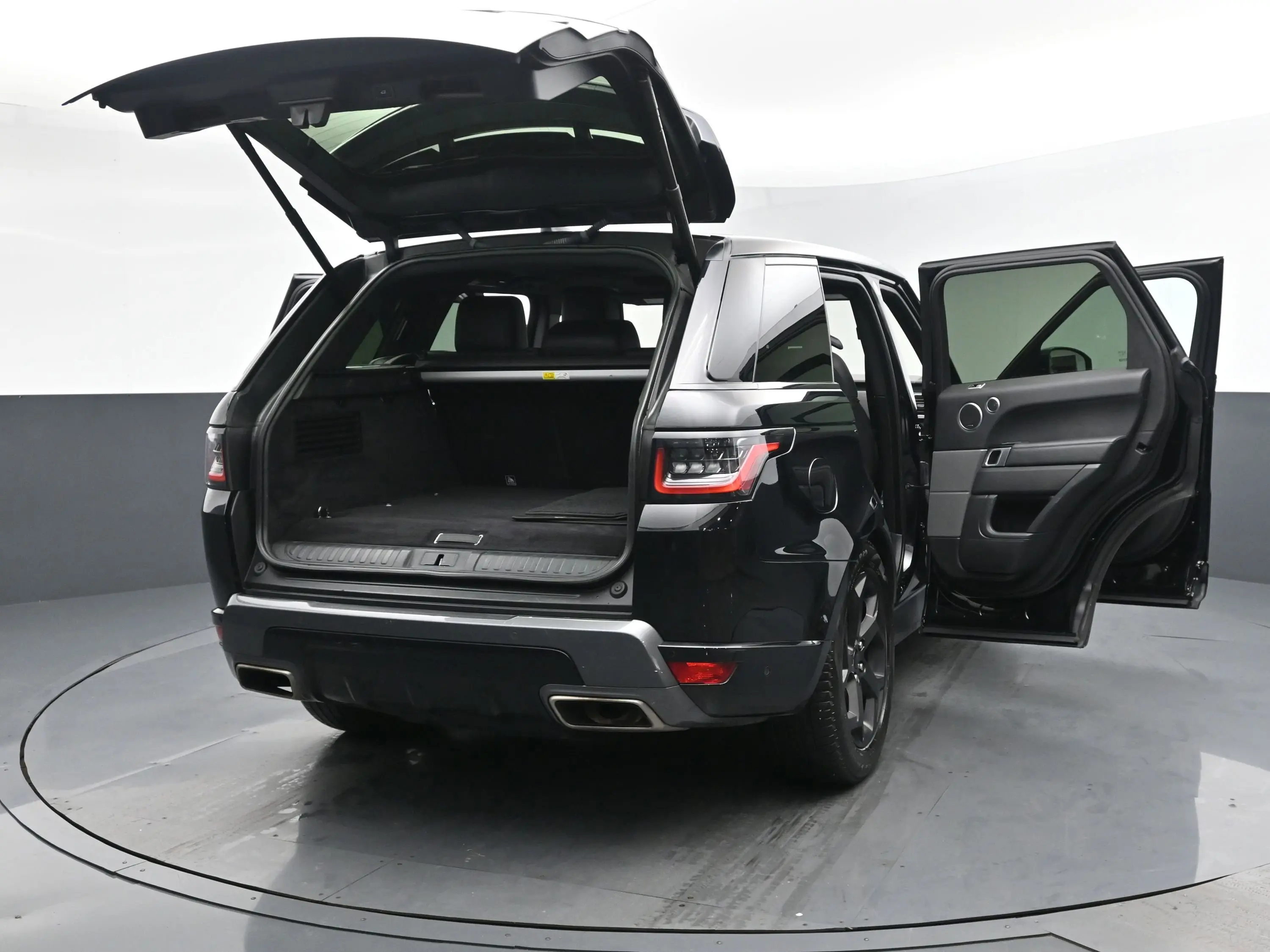 2020 Land Rover Range Rover Sport HSE photo 30