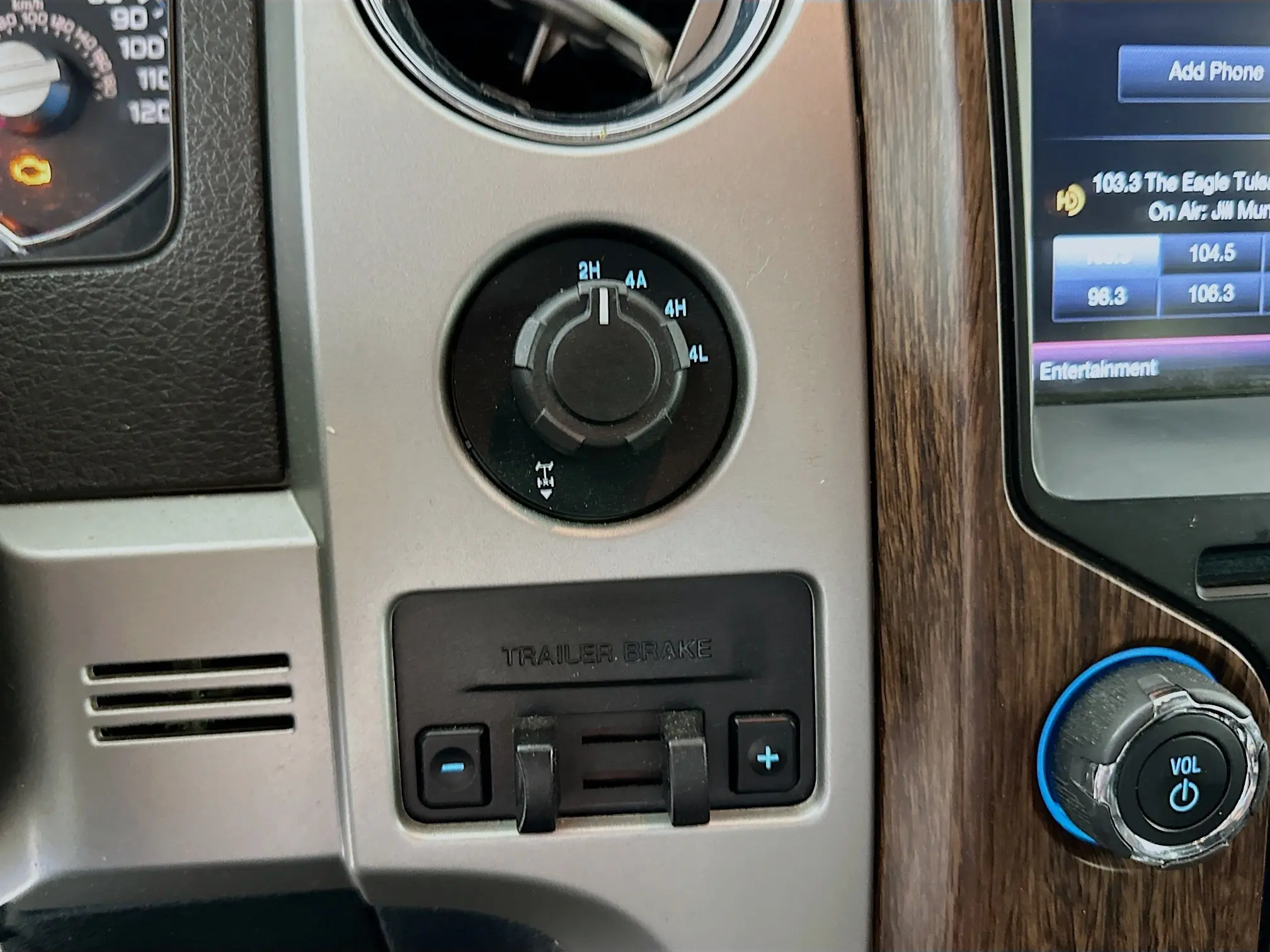 2013 Ford F-150 Lariat photo 27