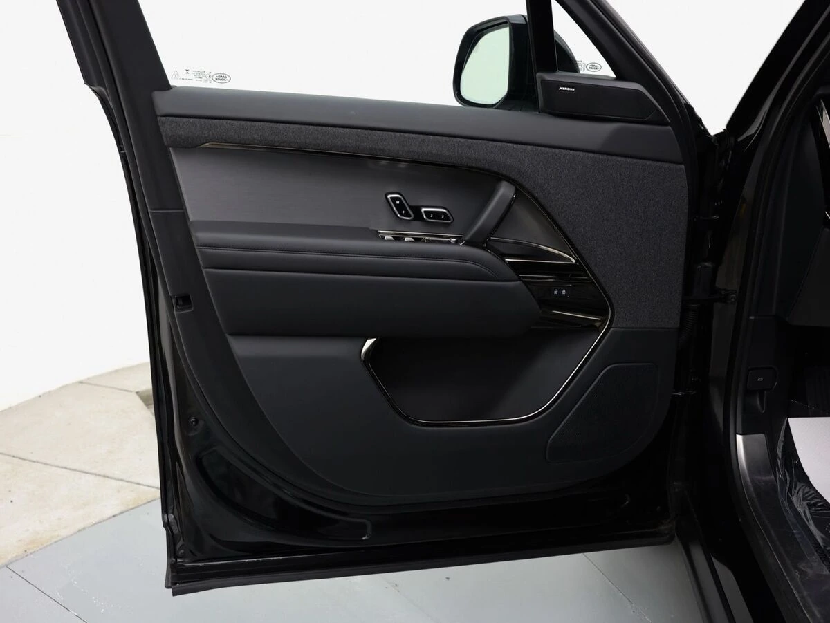 2023 Land Rover Range Rover Sport SE - Photo 10
