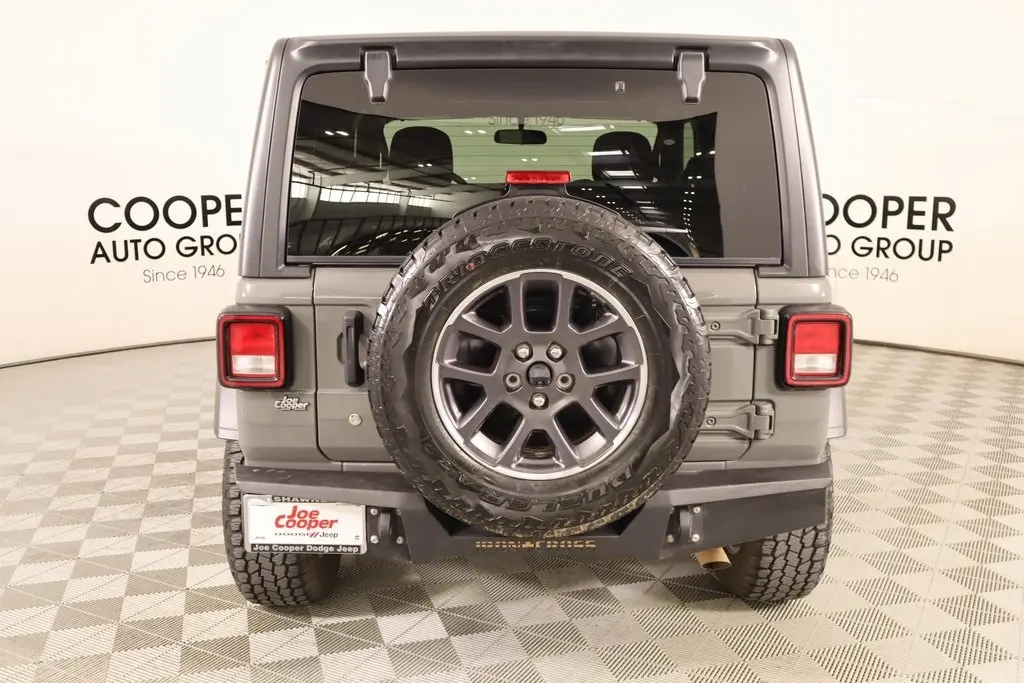 2020 Jeep Wrangler Sport S photo 15
