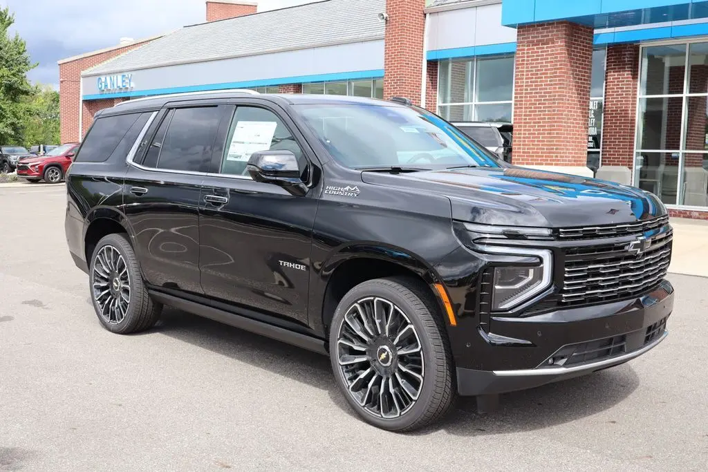 2025 Chevrolet Tahoe High Country photo 3