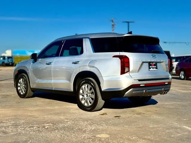 2024 Hyundai Palisade SEL photo 3