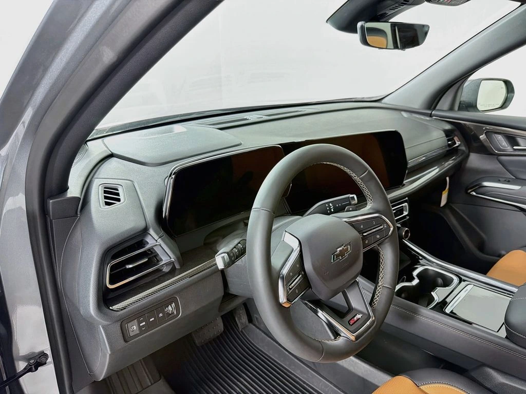 2027 Chevrolet Traverse Z71 - Photo 9