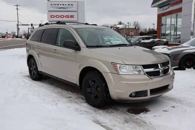 Used 2009 Dodge Journey SE with VIN 3D4GG47B39T158456 for sale in Aurora, OH