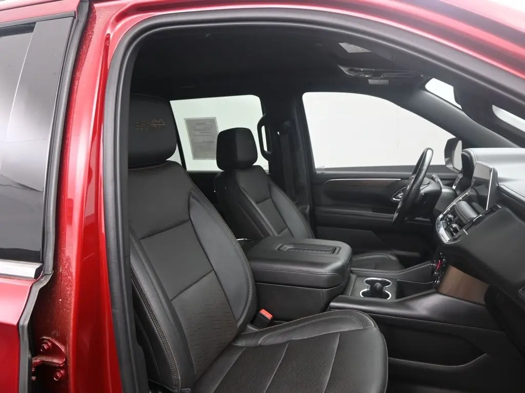 2022 Chevrolet Tahoe High Country photo 18