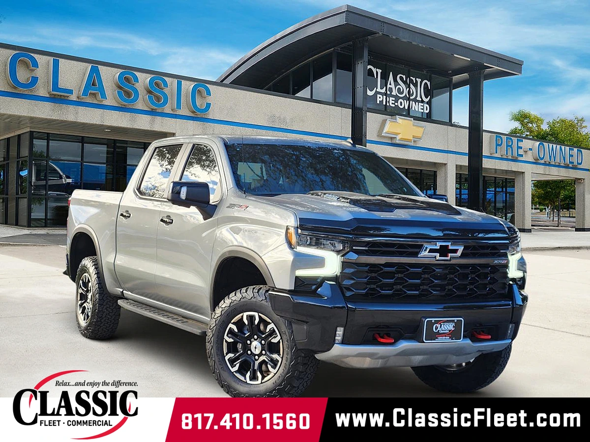 2024 Chevrolet Silverado 1500 ZR2's photo