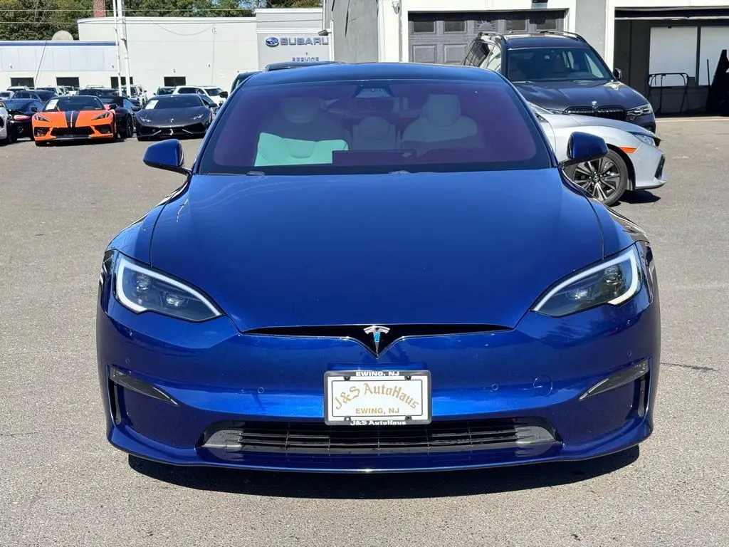 2022 Tesla Model S photo 2