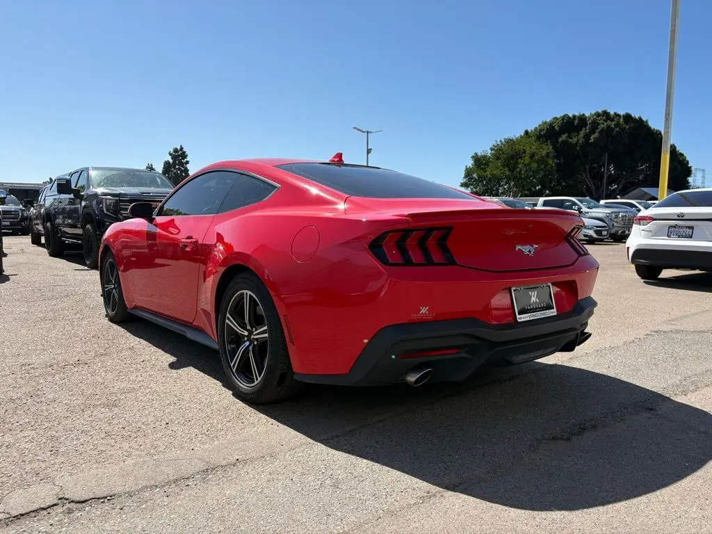 2024 Ford Mustang EcoBoost Premium photo 3