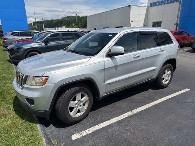 2011 Jeep Grand Cherokee Laredo 4WD's photo