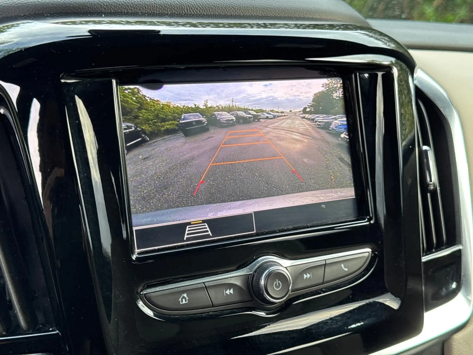 2023 Chevrolet Traverse LS photo 21