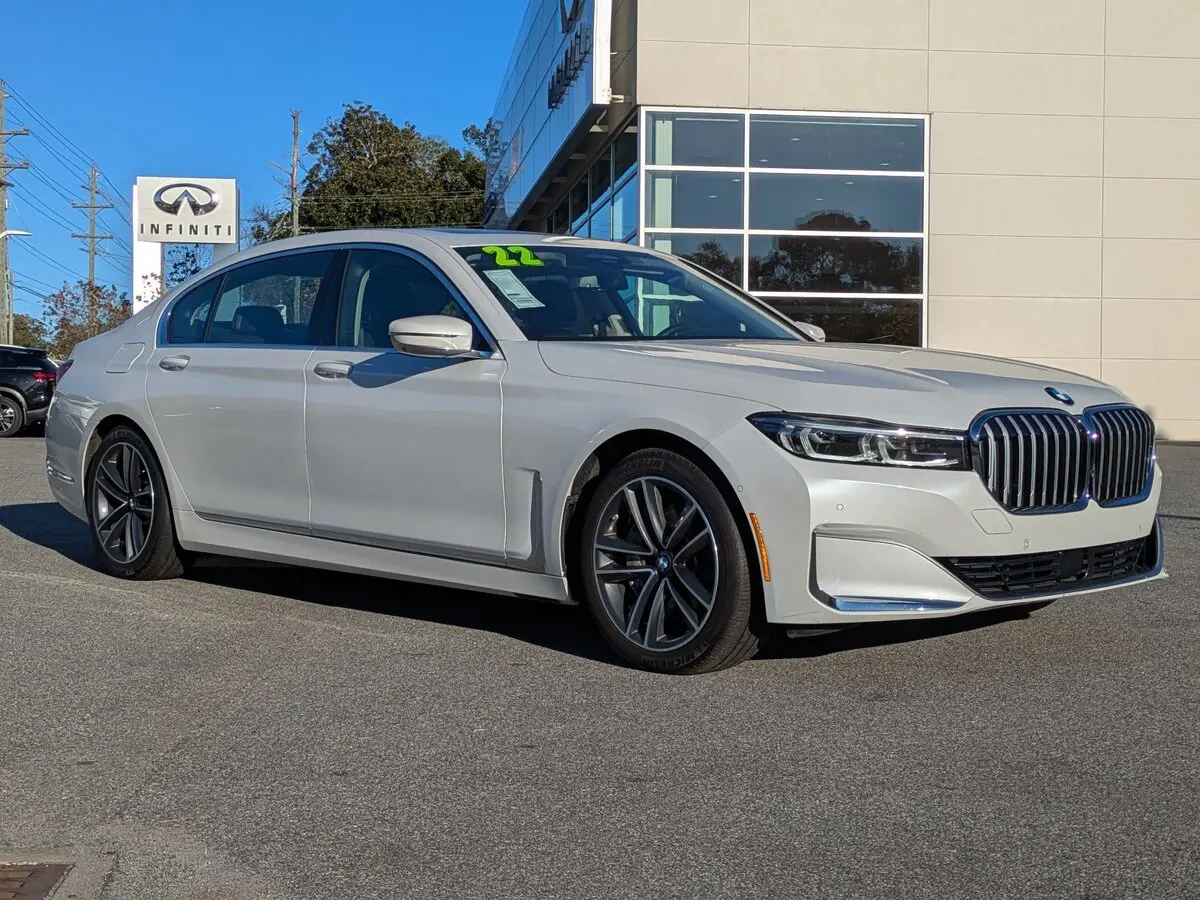 2022 BMW 7 Series 750i