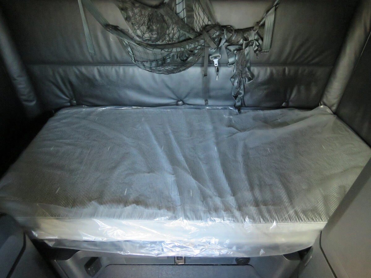 2024 Freightliner Cascadia - image 17