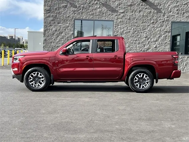 Used 2024 Nissan Frontier SL with VIN 1N6ED1EJ2RN625305 for sale in Las Vegas, NV