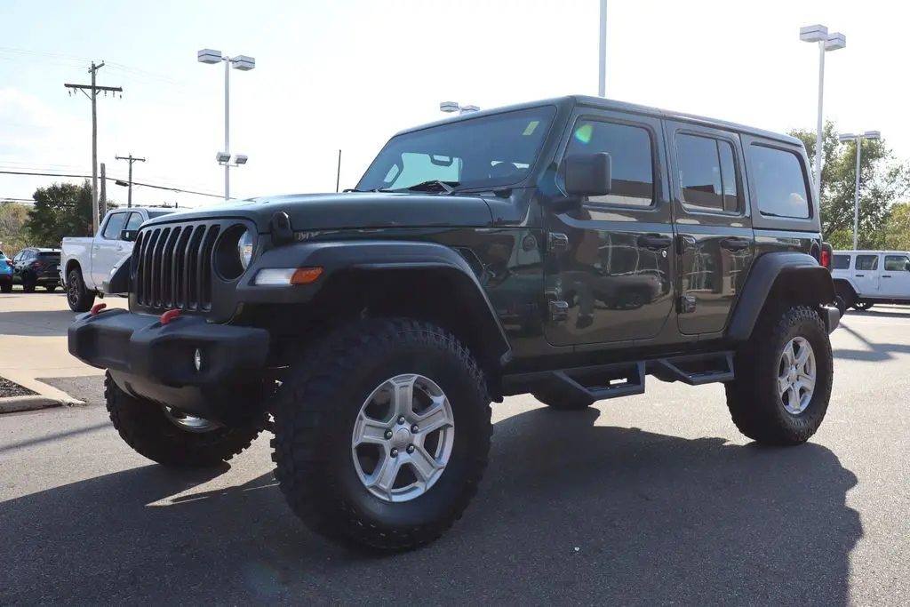 2022 Jeep Wrangler Unlimited Sport photo 5