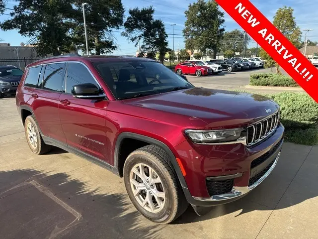 2022 Jeep Grand Cherokee Limited photo 3