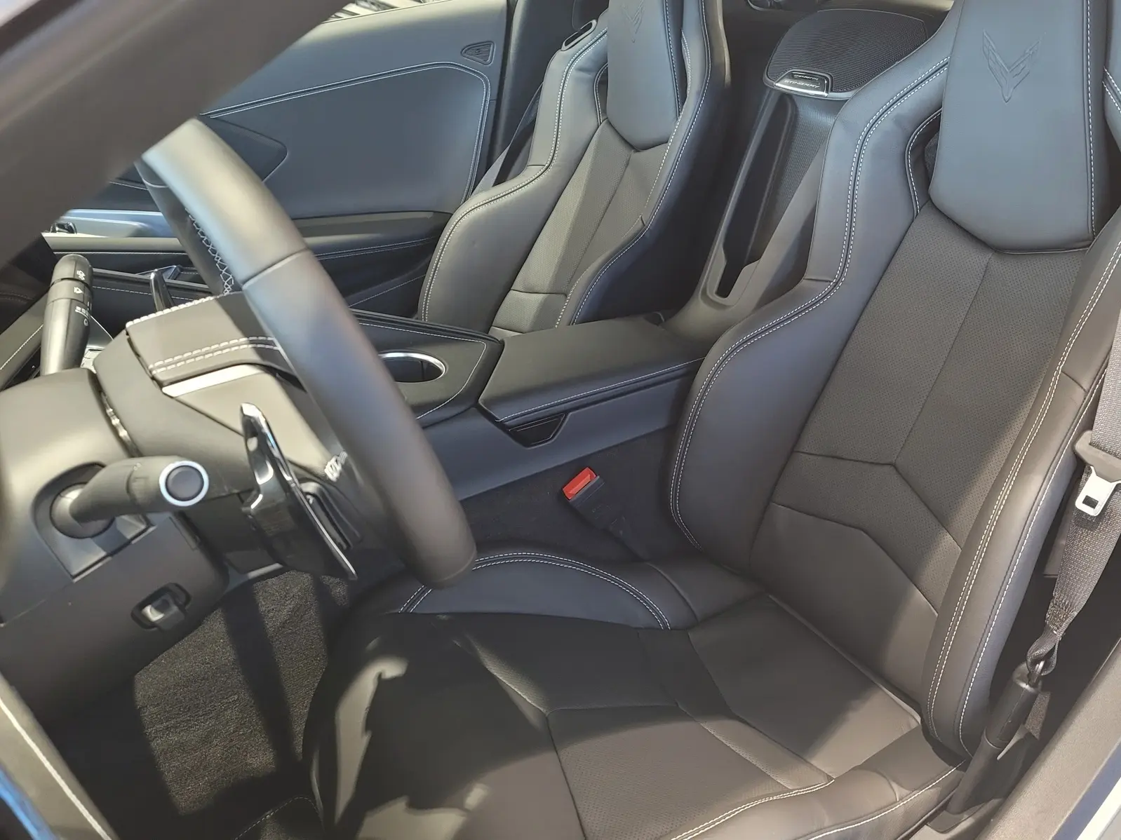 2026 Chevrolet Corvette Stingray 1LT photo 2