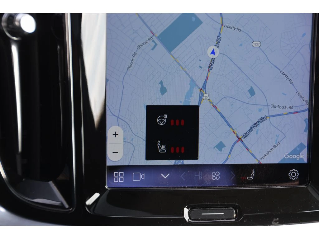 2023 Volvo - image 23