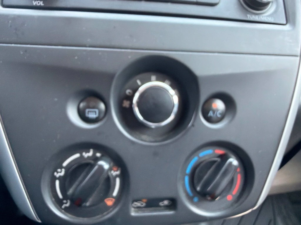 2017 Nissan Versa Sedan SV - Photo 19