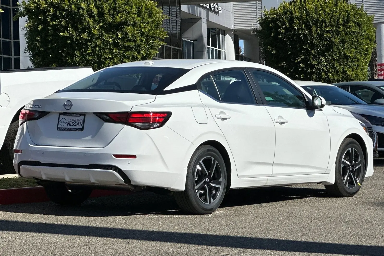 2025 Nissan Sentra SV photo 3