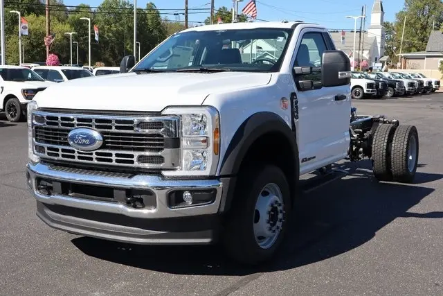 2026 Ford F-550 photo 12