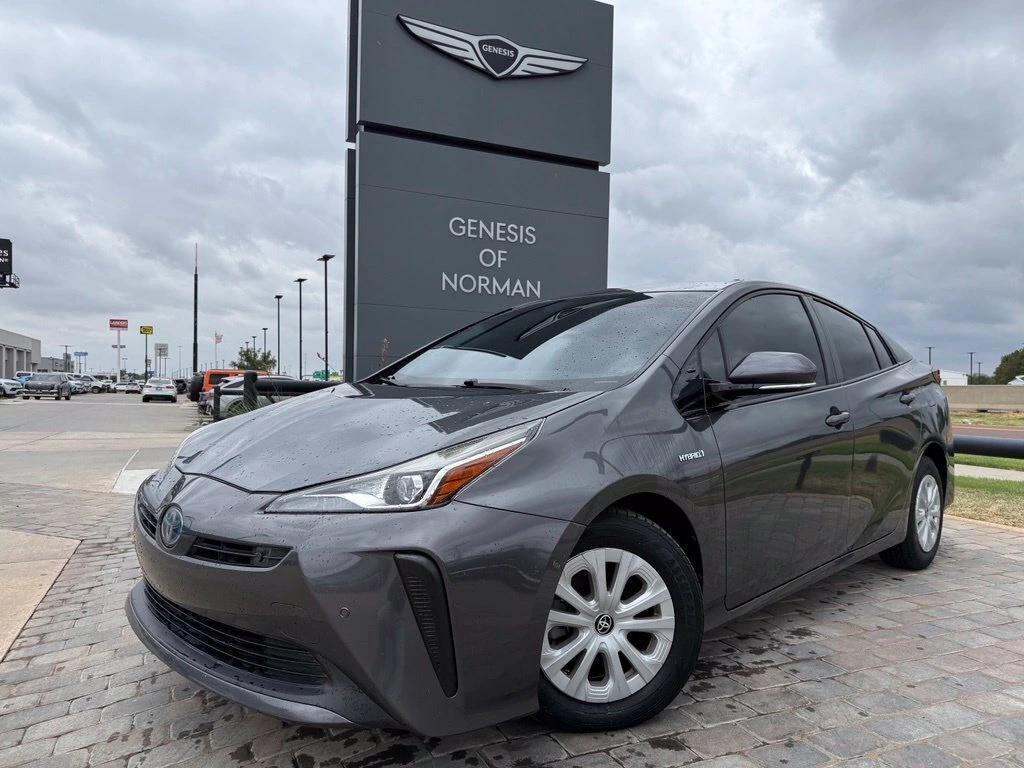 2019 Toyota Prius LE