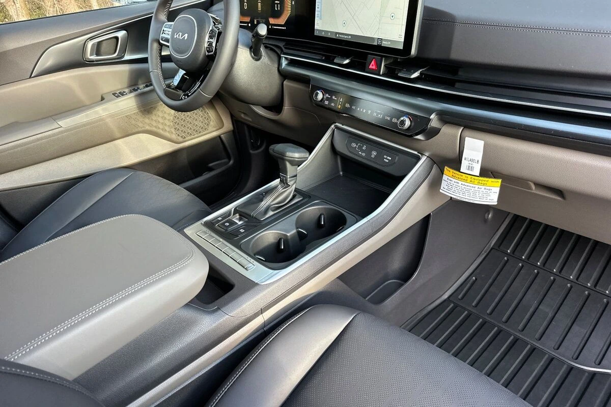 2026 Kia Carnival LXS - Photo 13