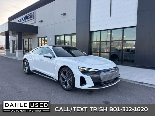 2022 Audi e-tron GT Premium Plus's photo