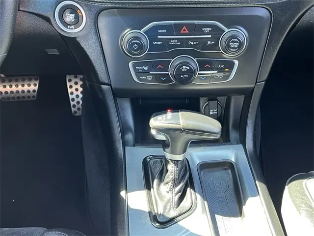 2021 Dodge Charger R/T photo 14