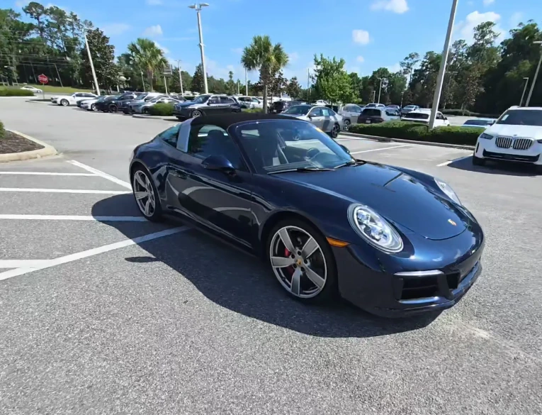 2019 Porsche 911's photo