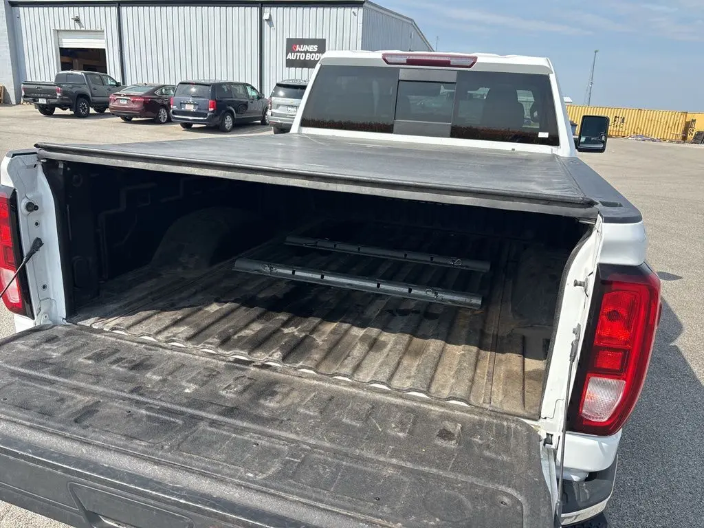 2020 Gmc Sierra SLE photo 15