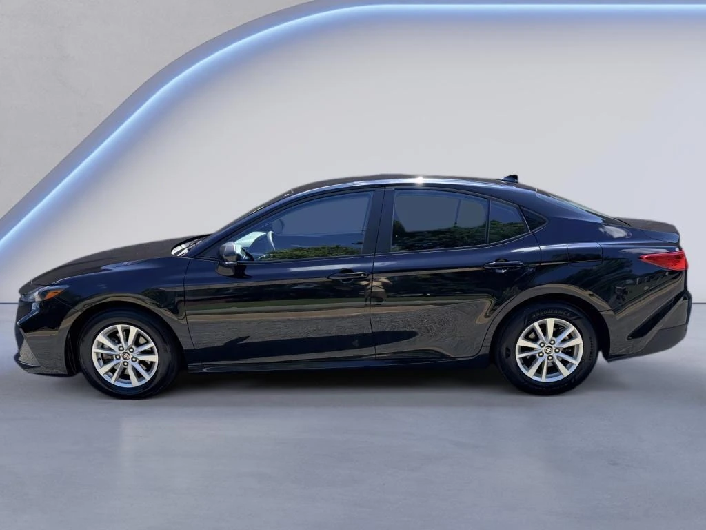 Used 2025 Toyota Camry LE with VIN 4T1DAACK0SU119059 for sale in Kansas City