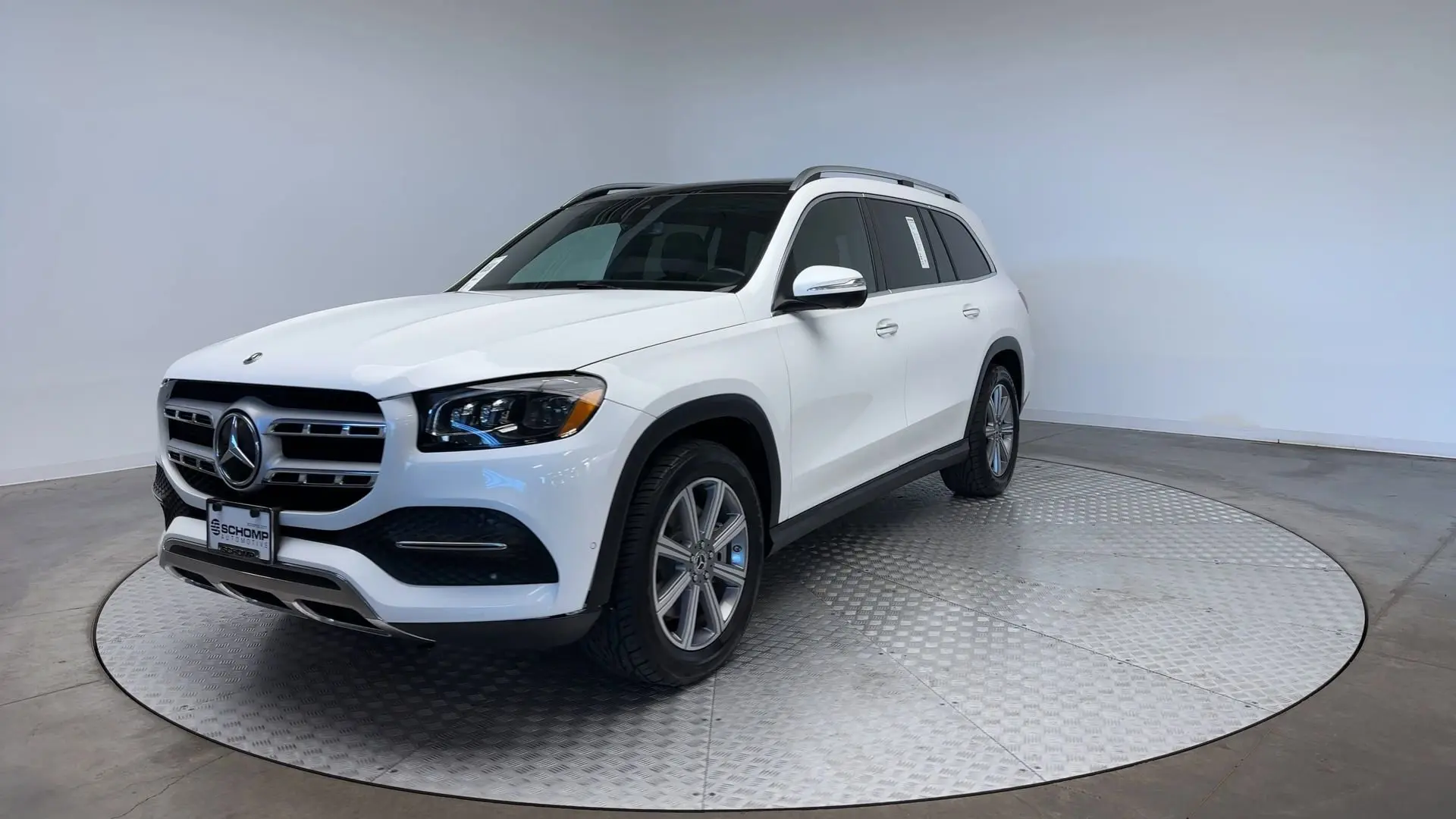 2023 Mercedes Benz GLS 450 4MATIC photo 3