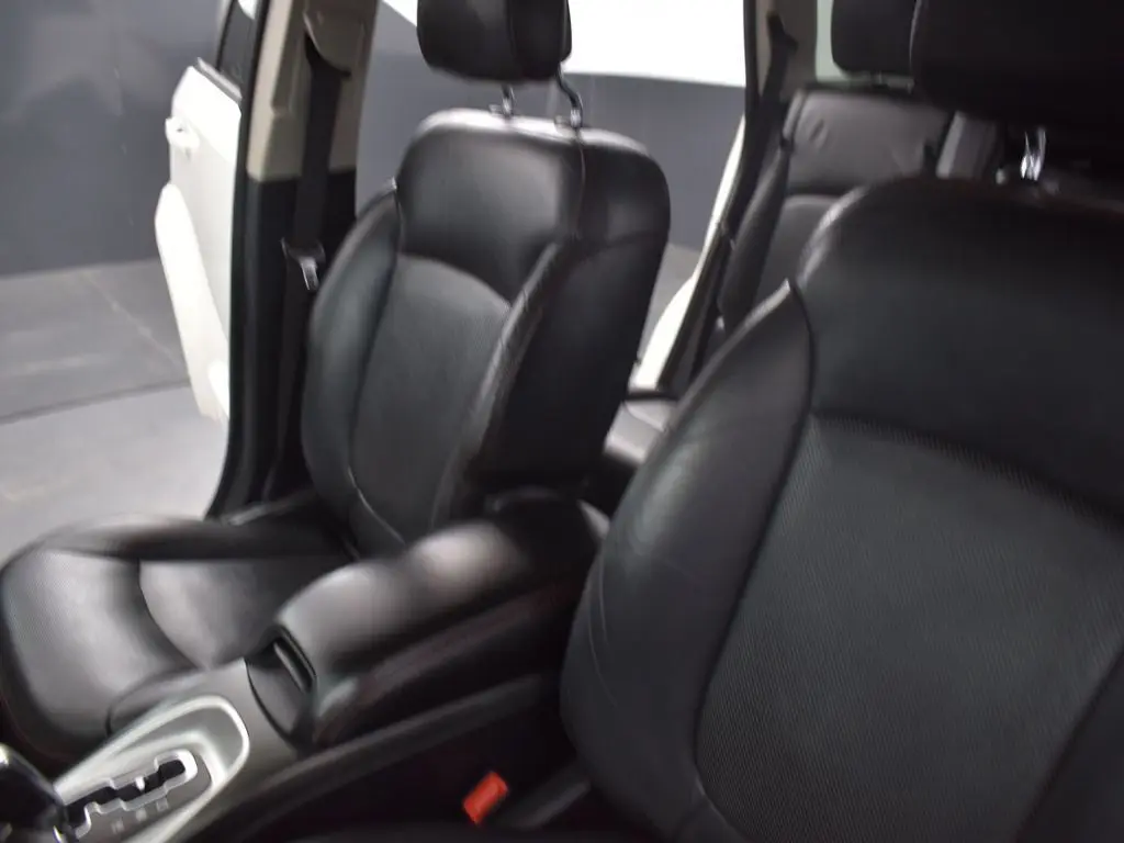 2015 Dodge Journey R/T photo 20