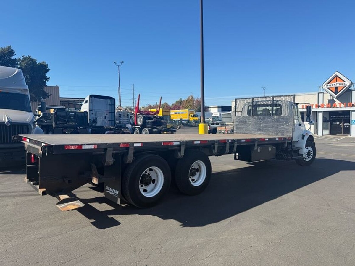 2019 International 4300 in Portland, OR — photo 3