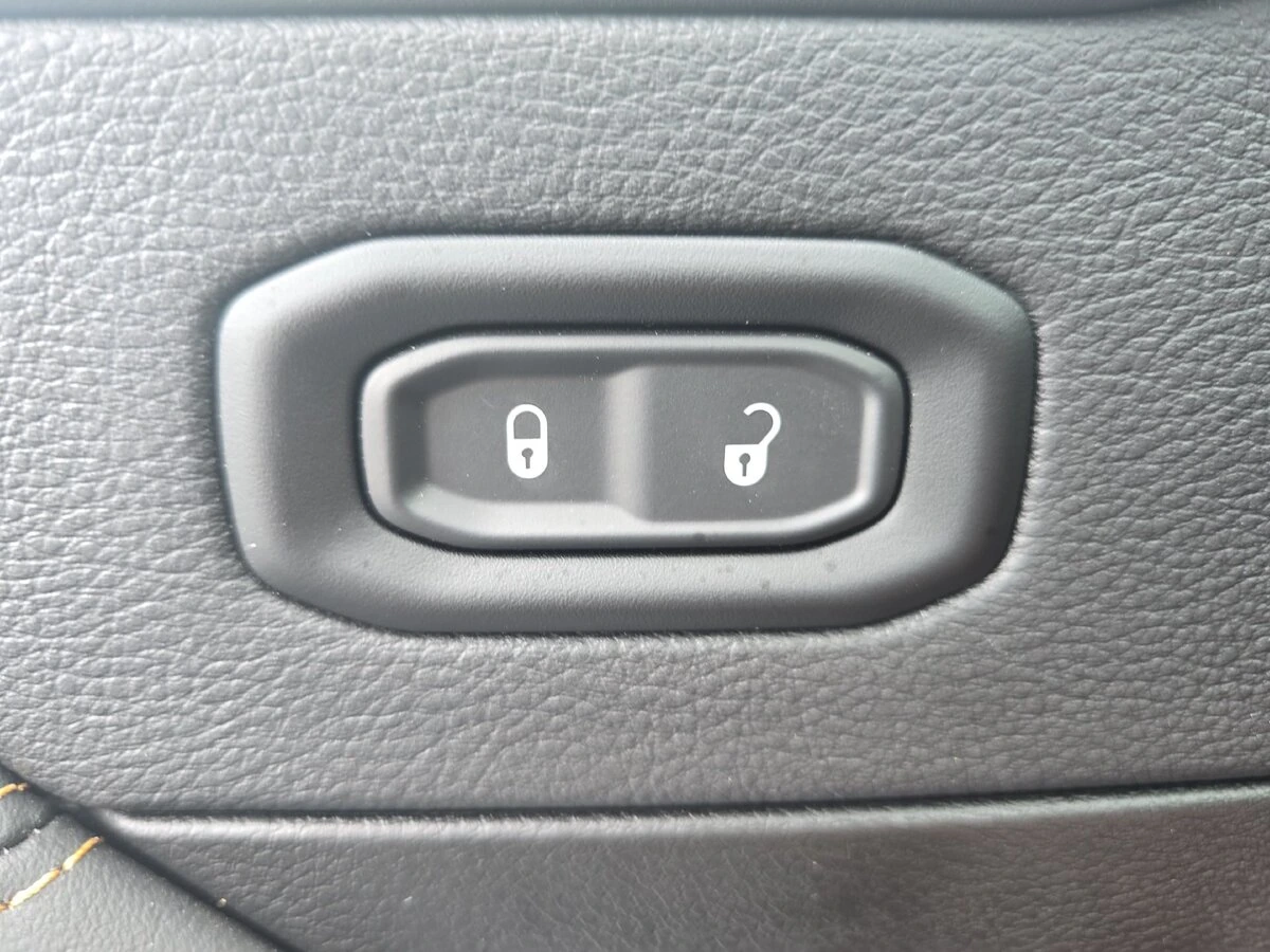 2025 Jeep Wrangler 4-Door Rubicon 392 Final Edition - Photo 26
