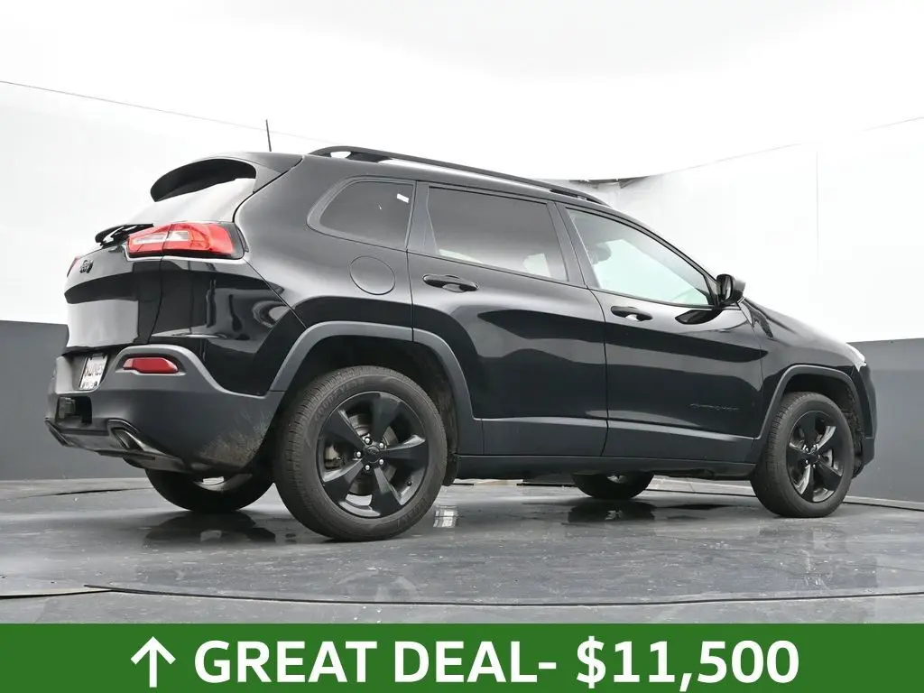 2017 Jeep Cherokee Altitude photo 38