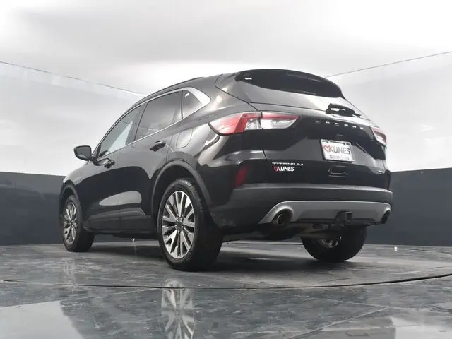 2022 Ford Escape Titanium photo 31
