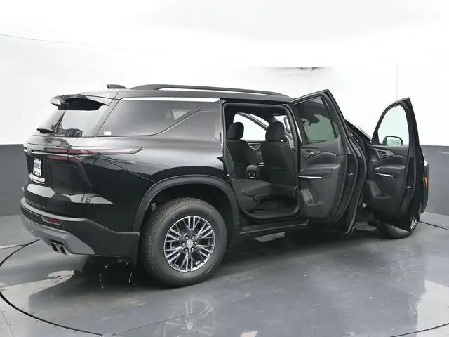 2026 Chevrolet Traverse 2LT photo 46