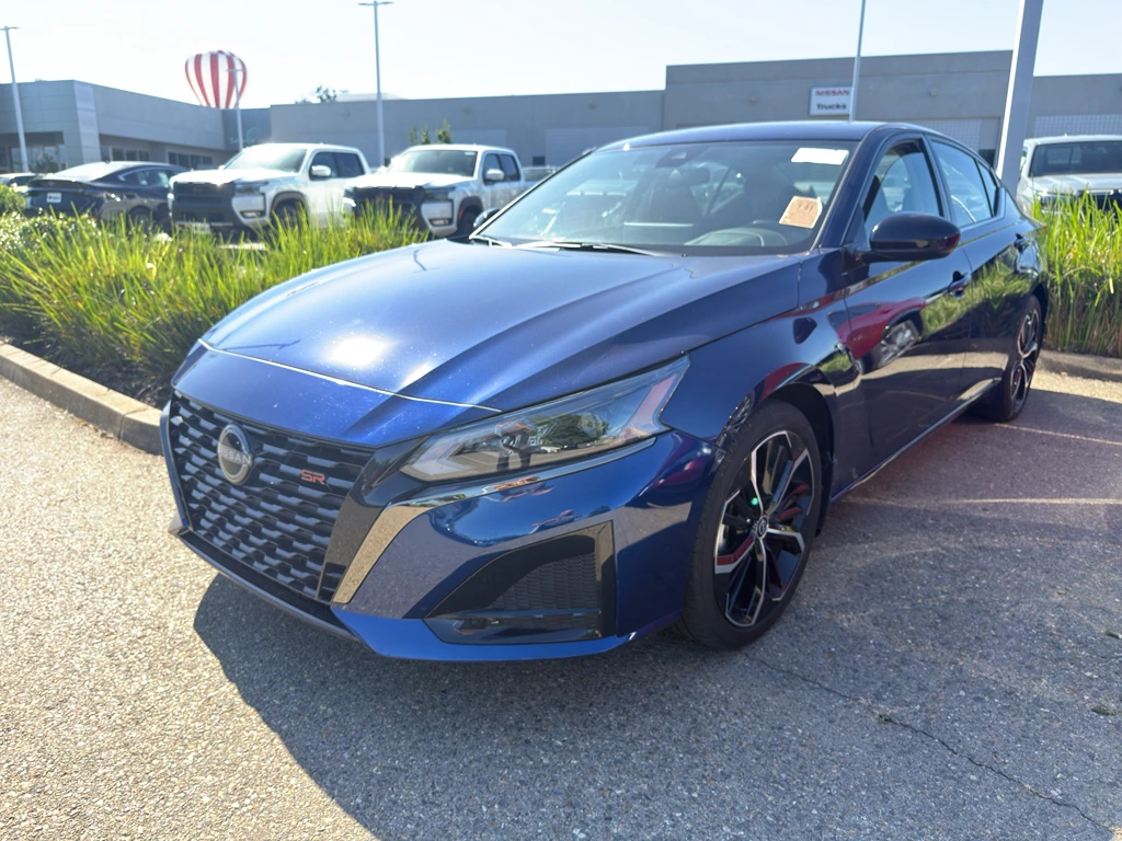2023 Nissan Altima 2.5 SR's photo