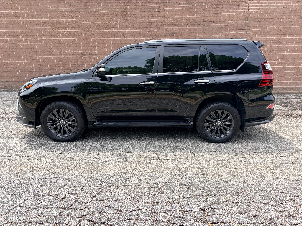 Used 2021 Lexus GX Base with VIN JTJAM7BX1M5281324 for sale in Kansas City