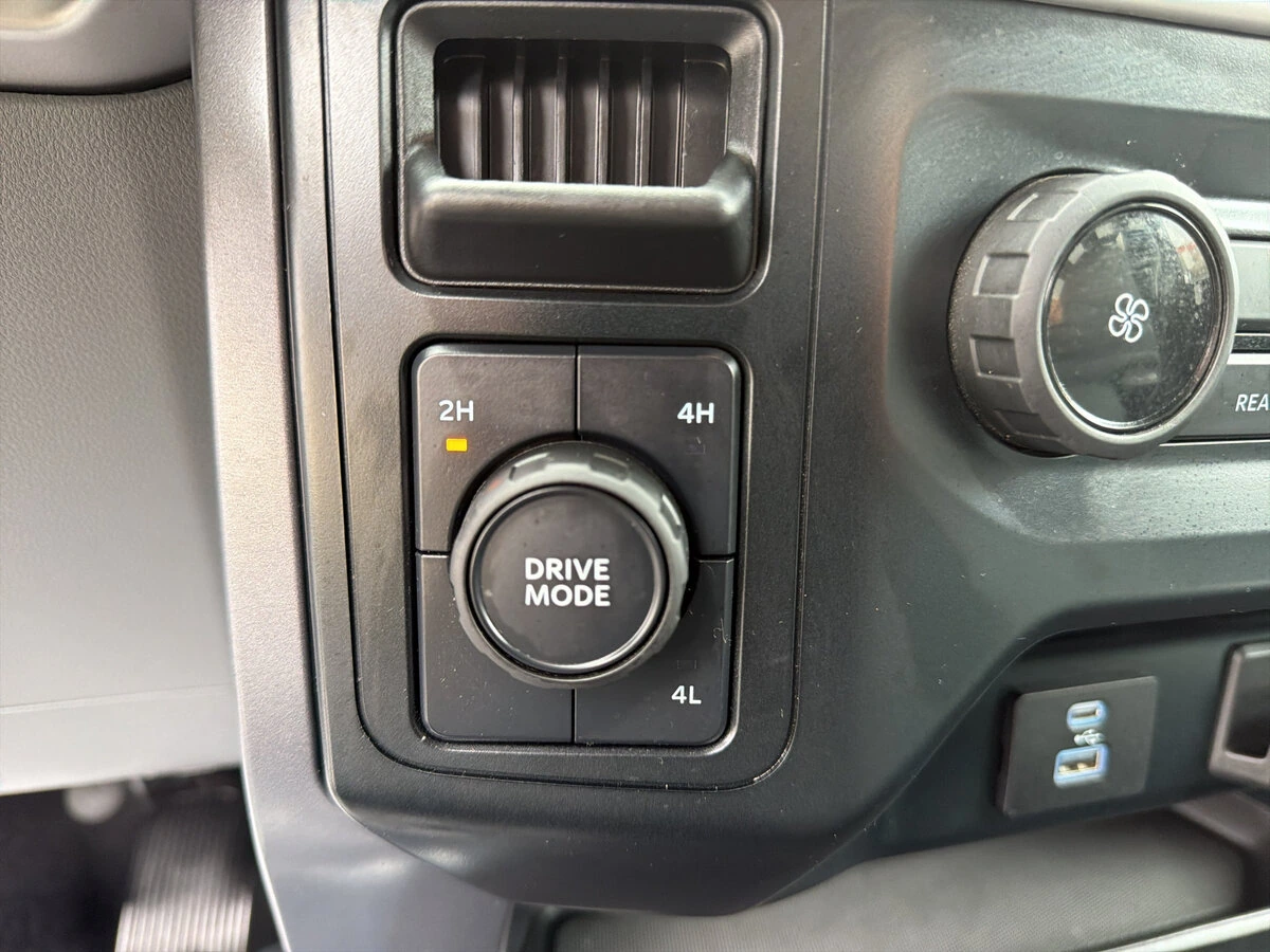 2023 Ford F-150 XLT - Photo 12