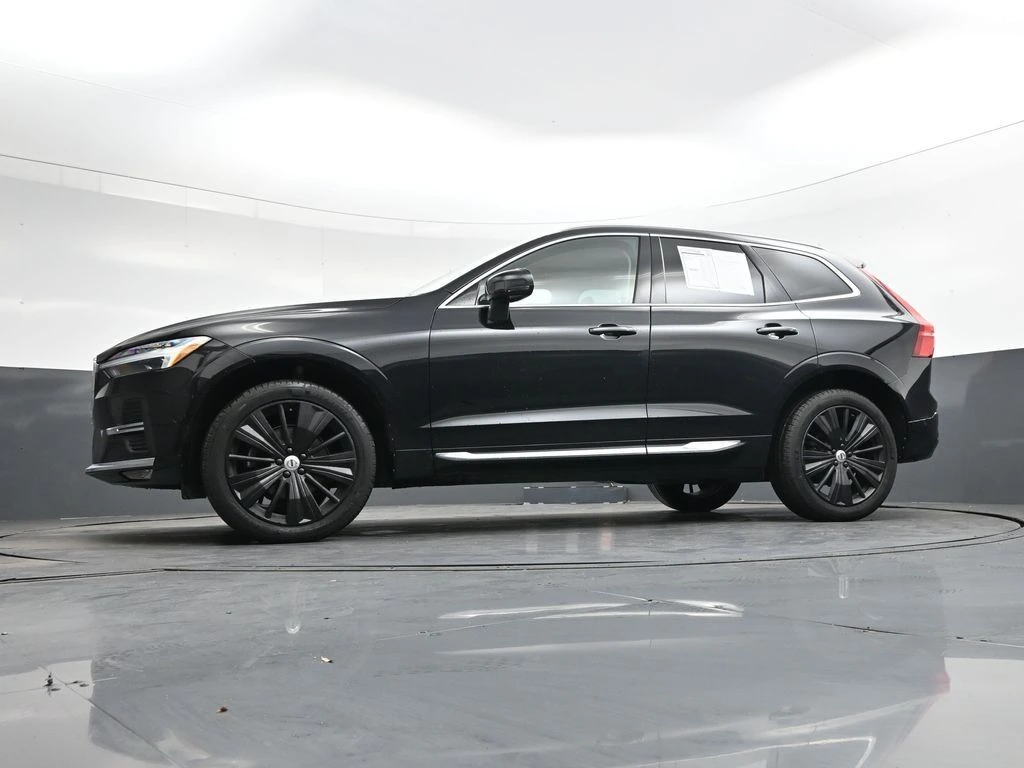 2022 Volvo - image 37