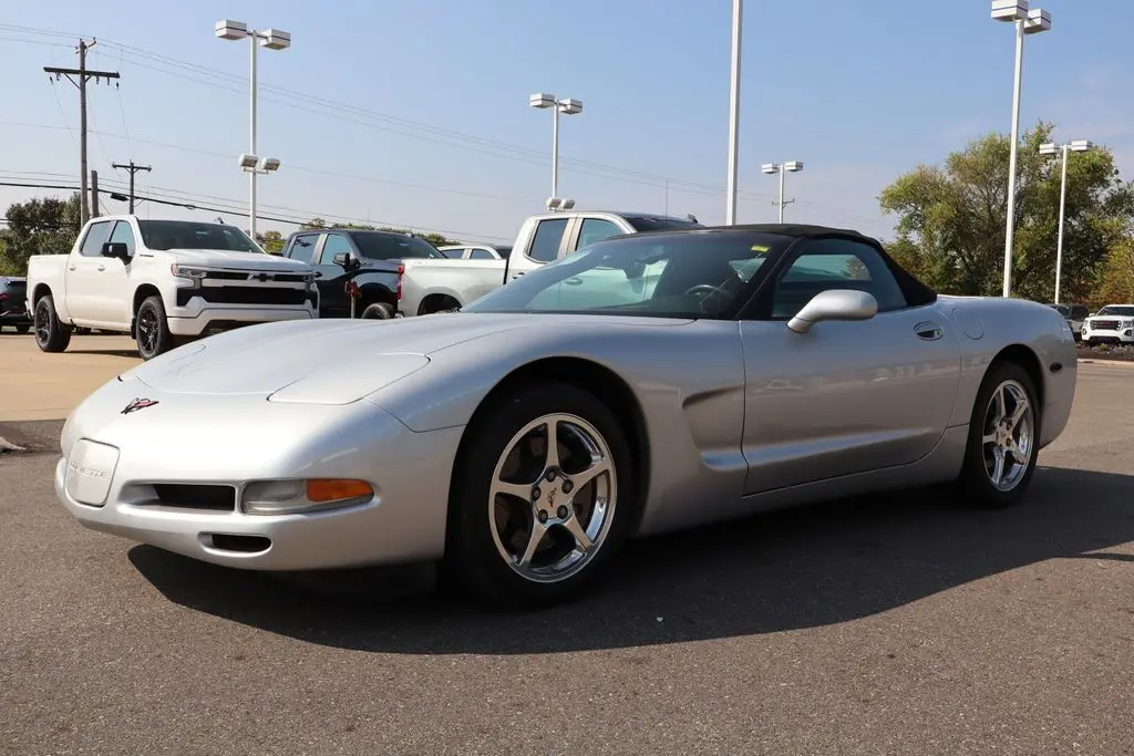 2002 Chevrolet Corvette Base photo 5