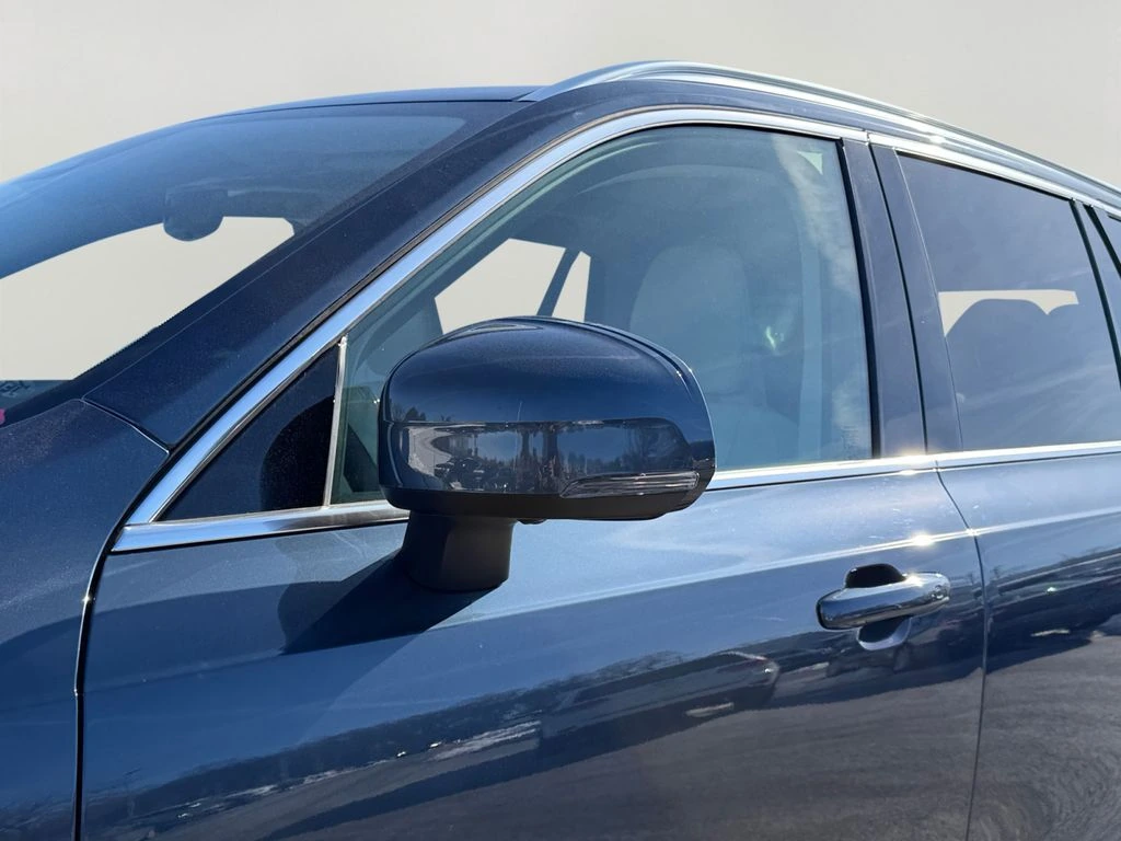 2026 Volvo - image 28