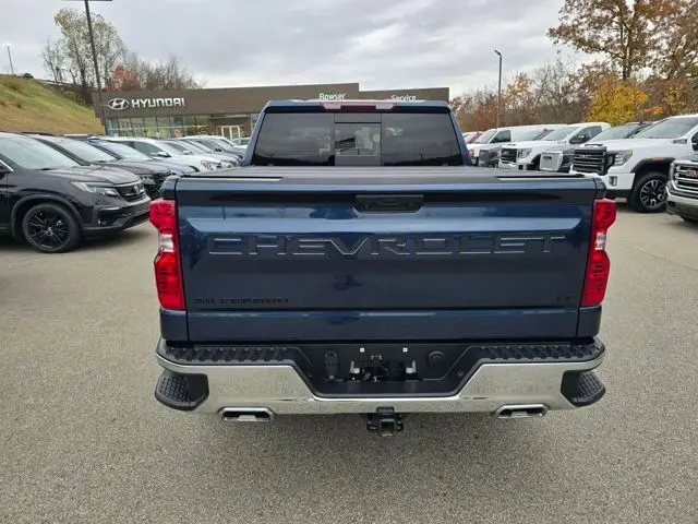 2022 Chevrolet Silverado 1500 LT photo 4
