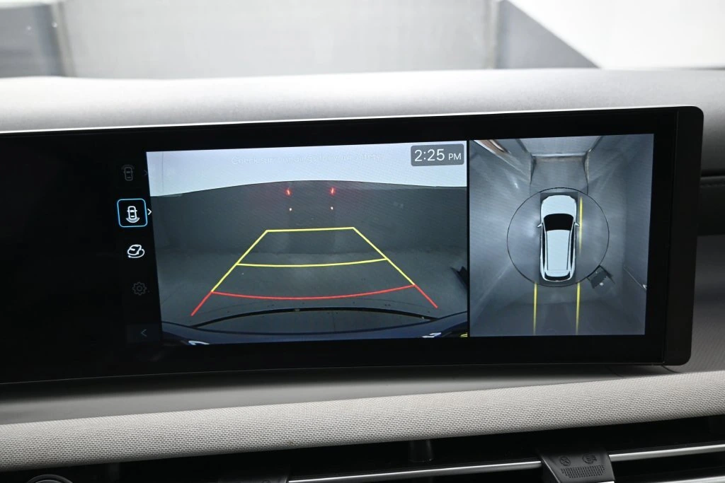 2025 Hyundai Tucson Limited - Photo 8